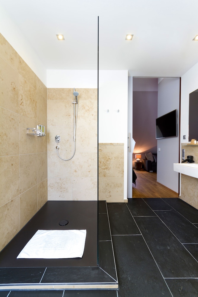 Junior Suite - Photo 10