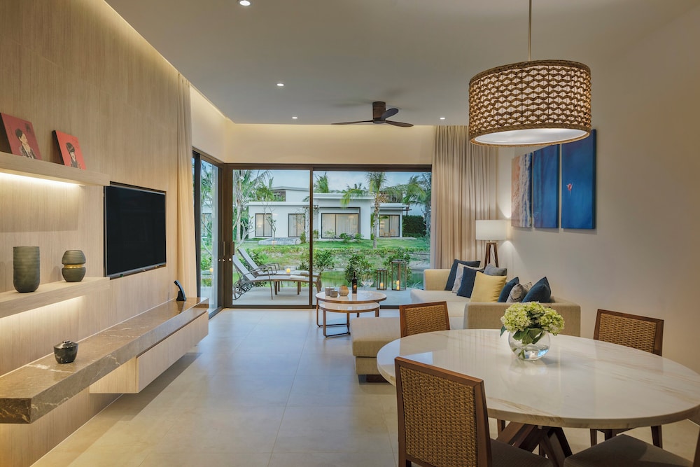 Family Villa, 2 Bedrooms, Private Pool (The Level, Lakefront) - Photo 5
