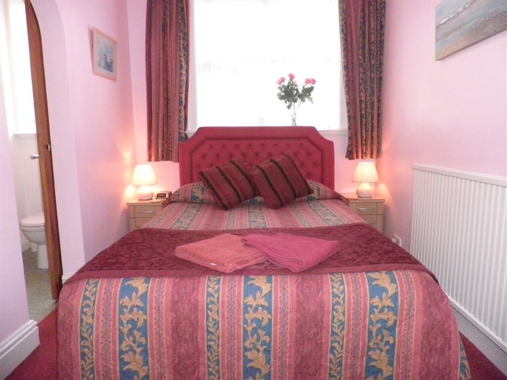 Double Room, Ensuite - Photo 2