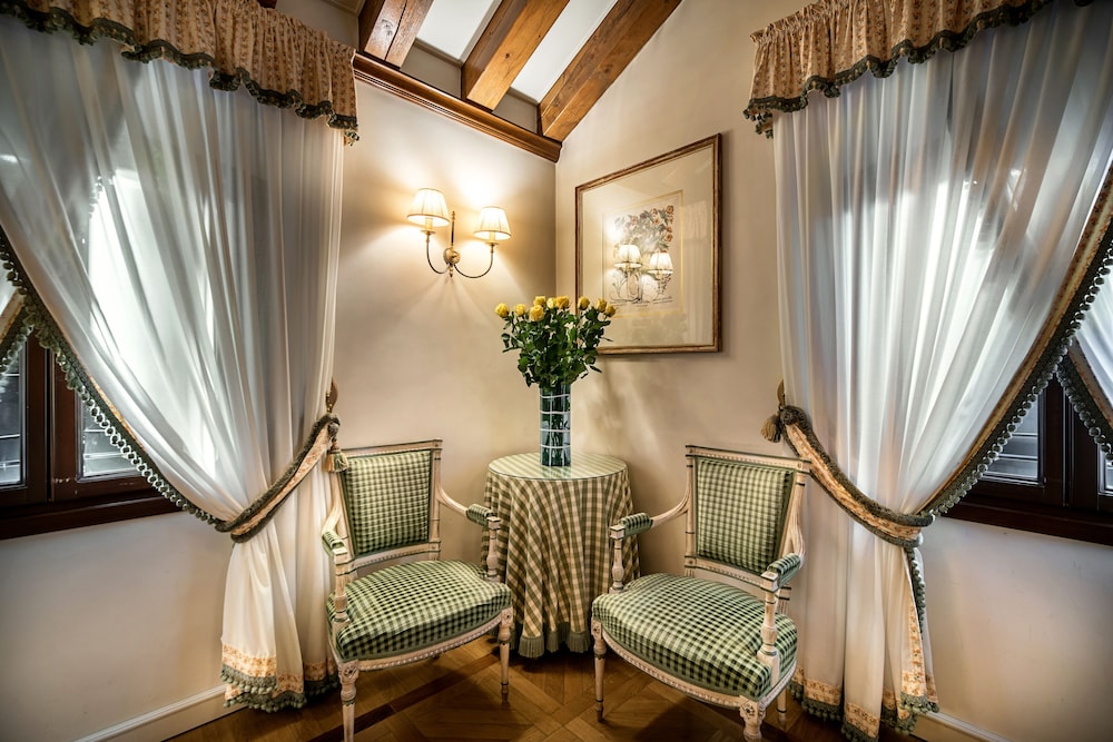 Superior Double or Twin Room, Tower (in Barchessa) photo 2