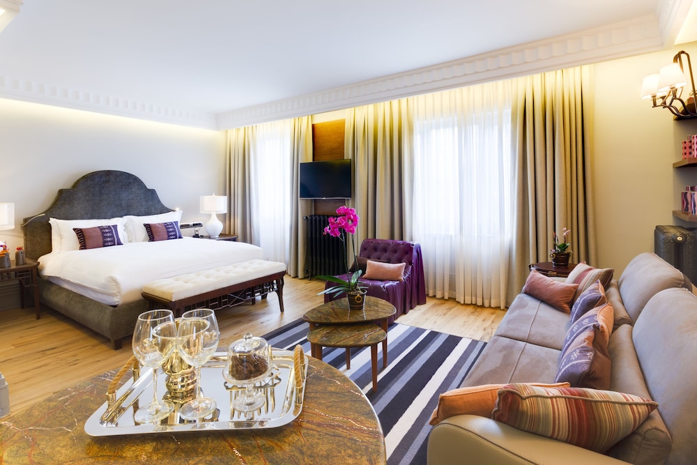 Deluxe Room, City View photo 3