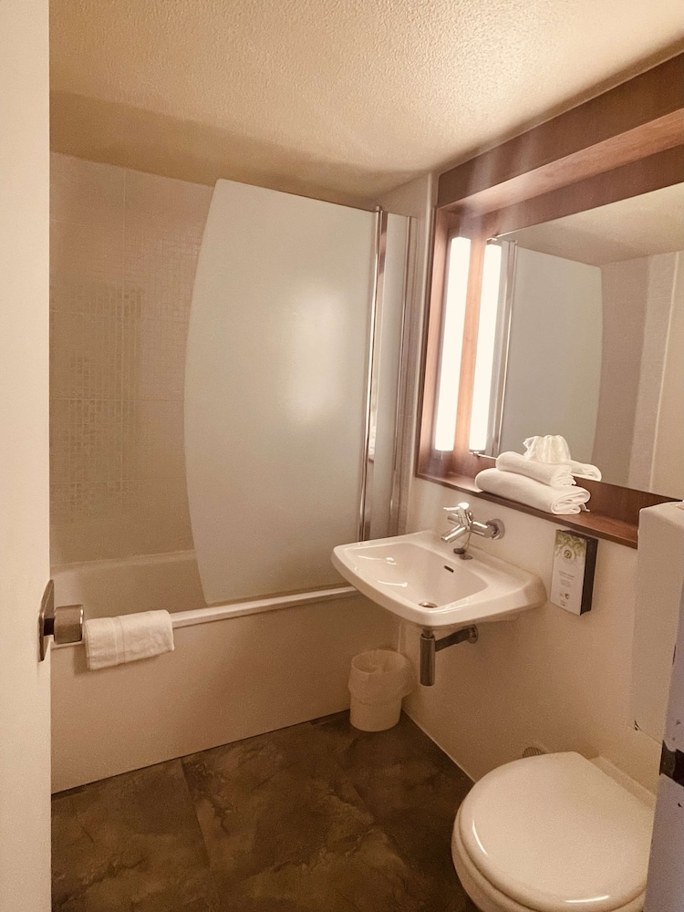 Standard Room, 1 Double Bed - Photo 13