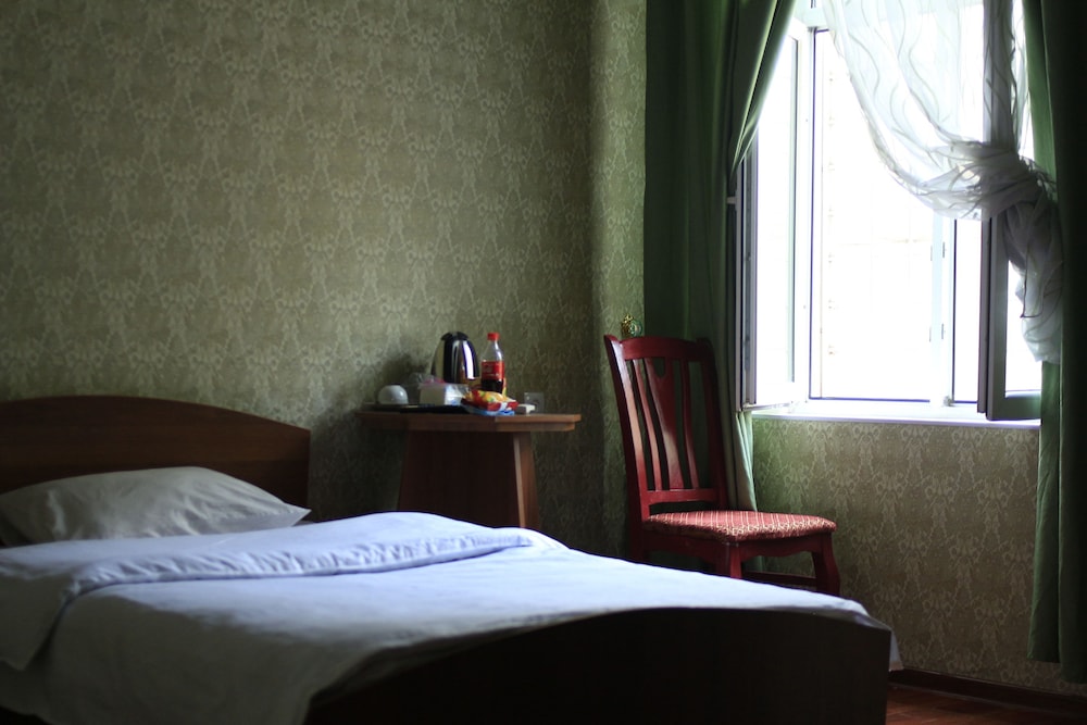 Standard Single Room, 1 Large Twin Bed, Non Smoking photo 3