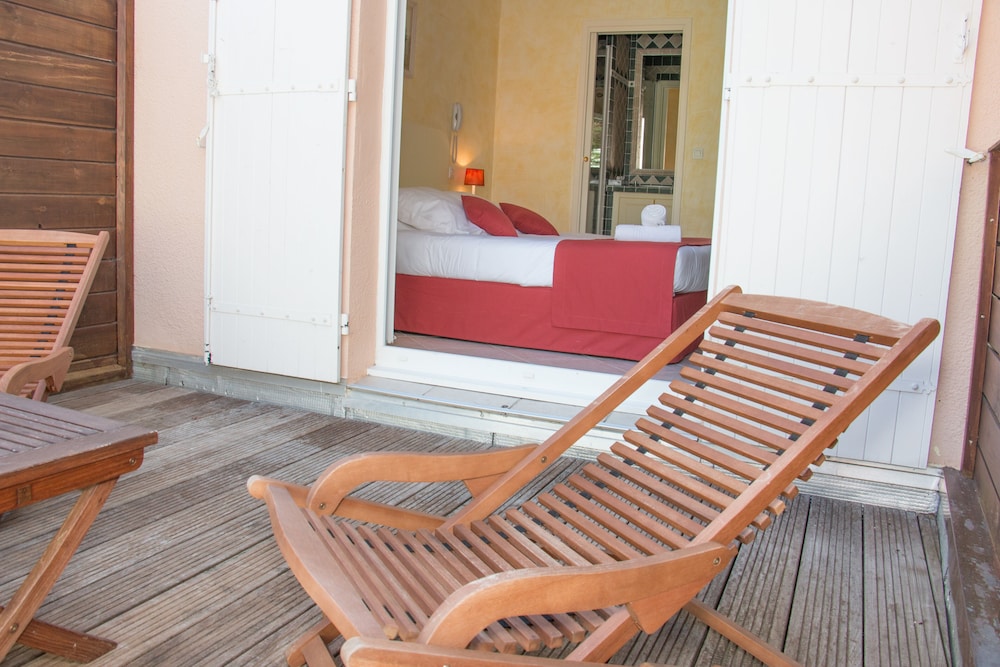 Double Room, 1 Queen Bed, Terrace, Garden View - Photo 1