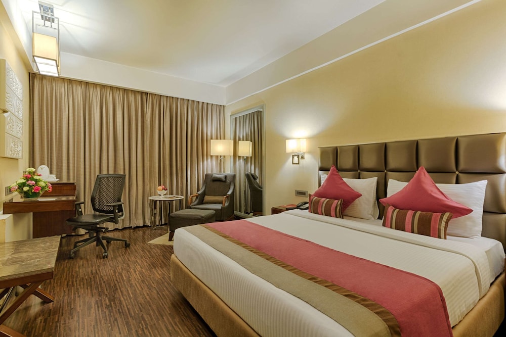 Executive Room, 1 Double Bed/2 Twin Beds, Smoking