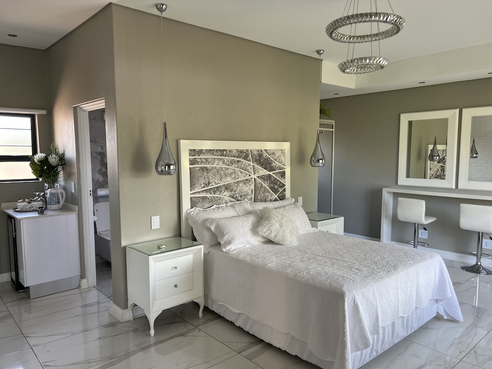 Superior Suite photo 1