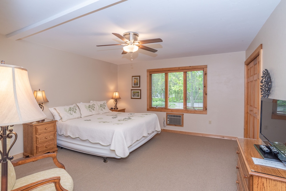 2 Bedroom Suite photo 2