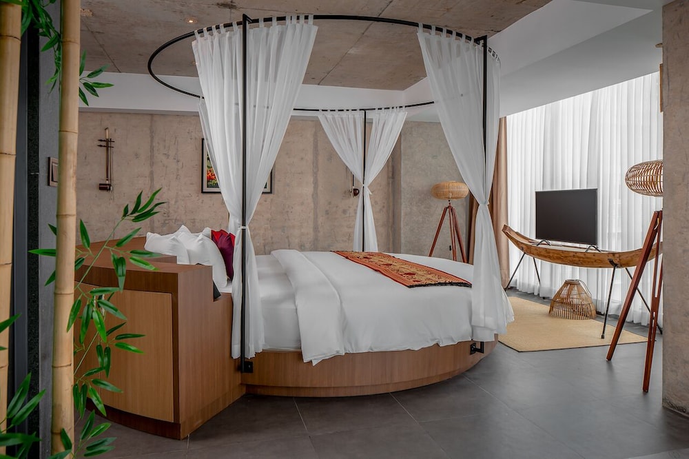 Deluxe Studio Suite photo 2