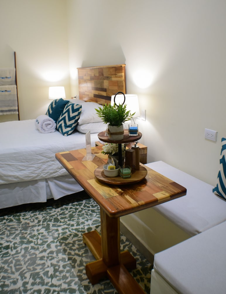 Elegant Apartment photo 2