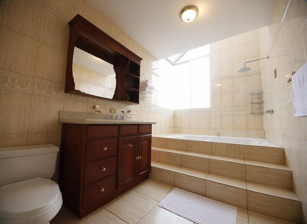 Luxury Suite photo 3