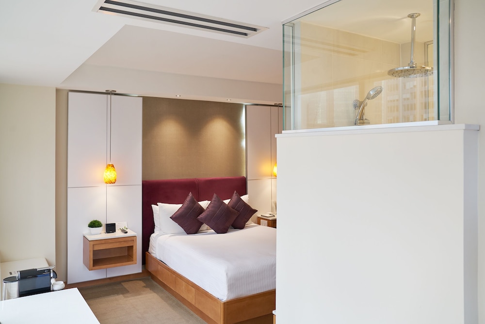 Deluxe Room, City View
