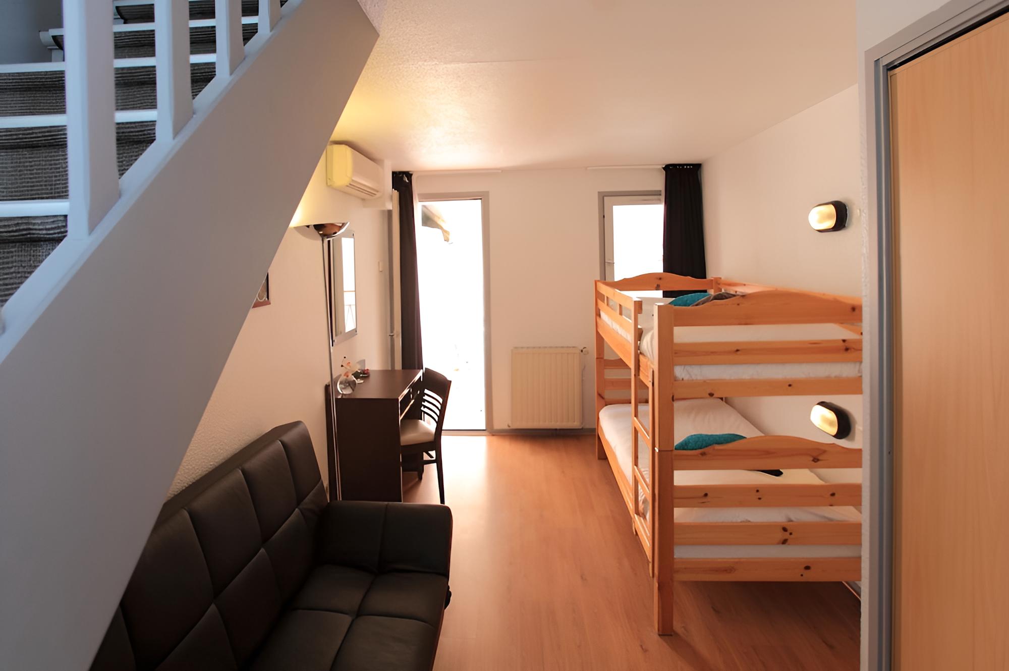 Family Room for 5 persons photo 1