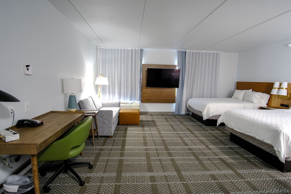 Studio Suite, 2 Queen Beds, Accessible, Kitchen (Mobility) - Photo 13