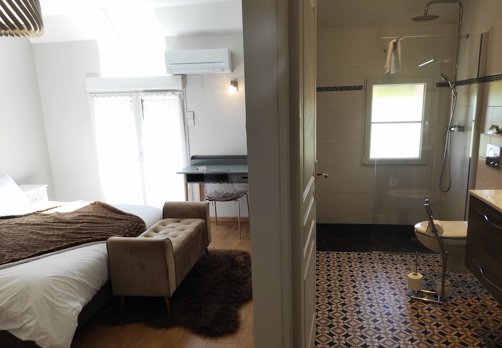 Double or Twin Room photo 1
