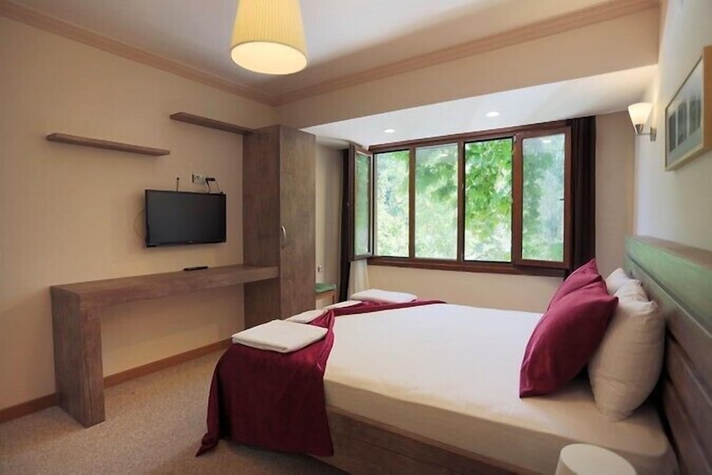Family Room photo 2