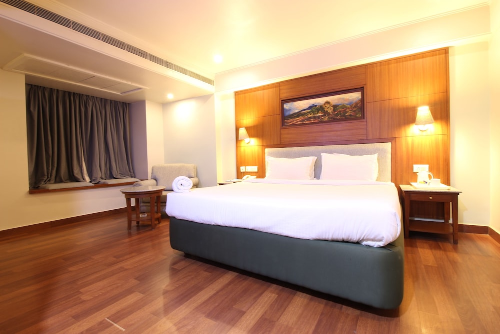 Executive Double Room, 1 Bedroom, Smoking, City View
