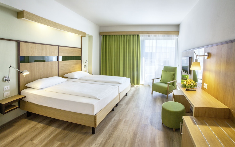 Superior Double Room (Single with Child) photo 1