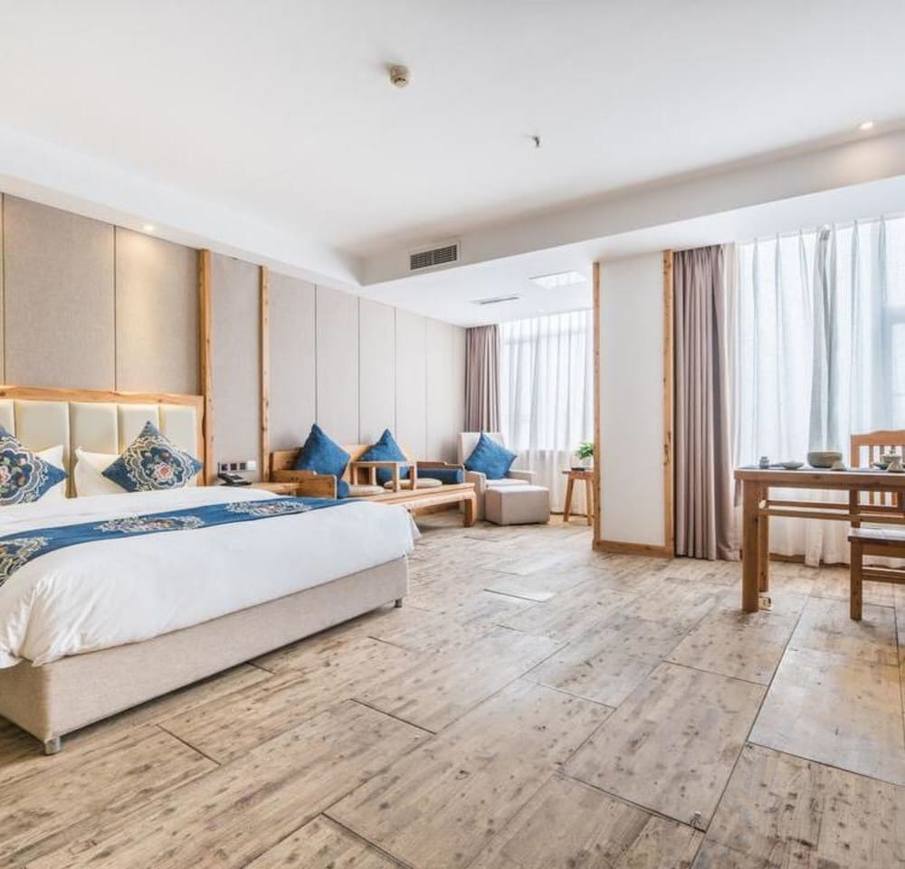 Signature Suite photo 2