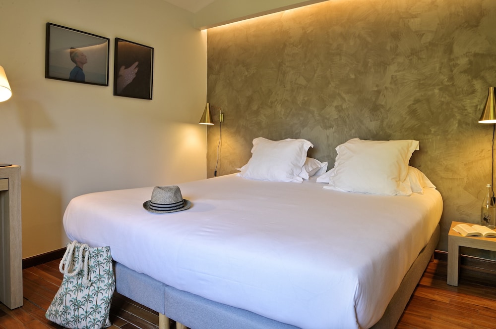 Standard Room, River View photo 3