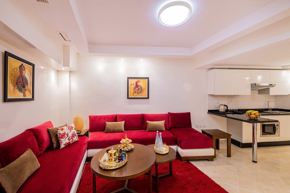 Premium Apartment - Photo 3