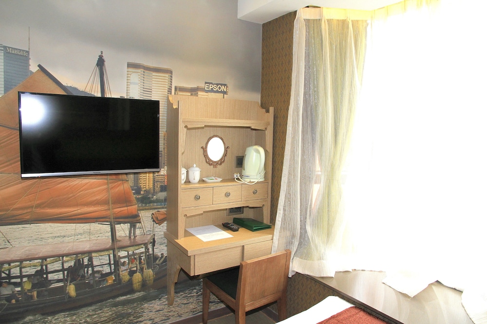 Standard Queen Room photo 2