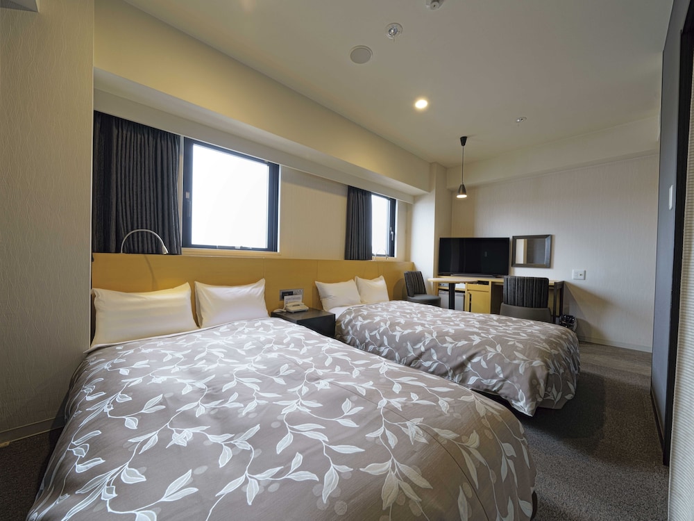 Superior Twin Room, Non Smoking - Photo 2