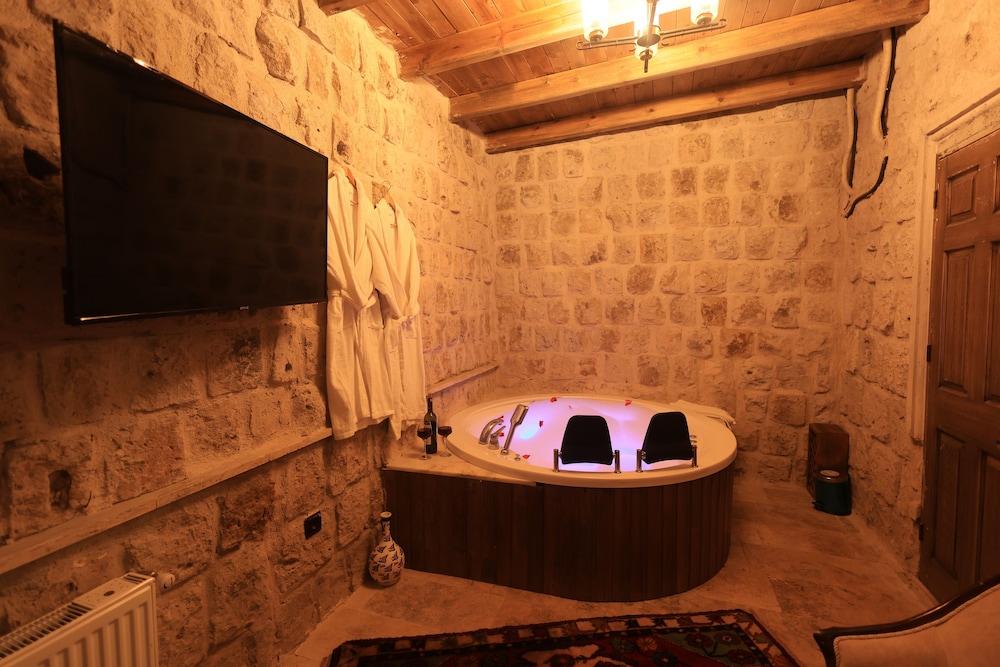 Honeymoon Double Room photo 3