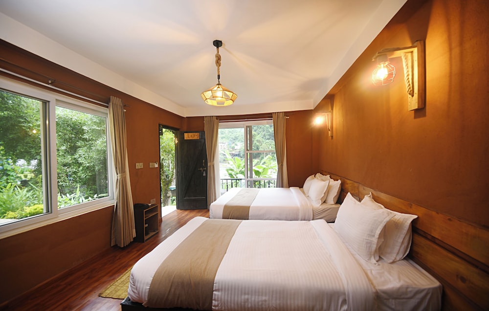Deluxe Room, Balcony, Beach View