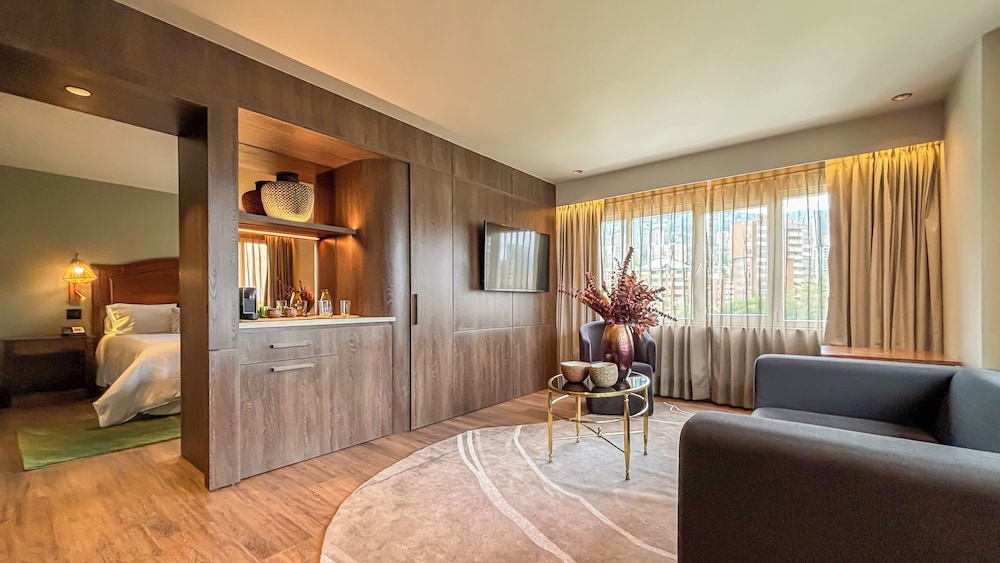 Club Suite, 1 Bedroom, Club Lounge Access photo 1