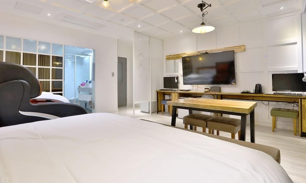 Special Suite Twin - Photo 9