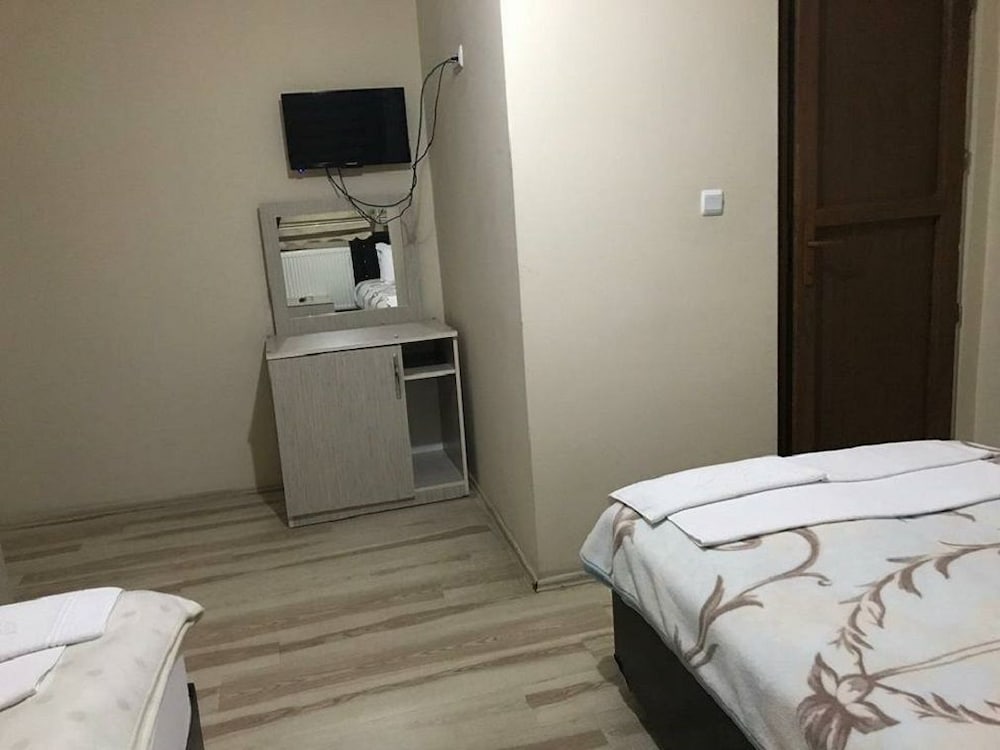 Standard Twin Room photo 3