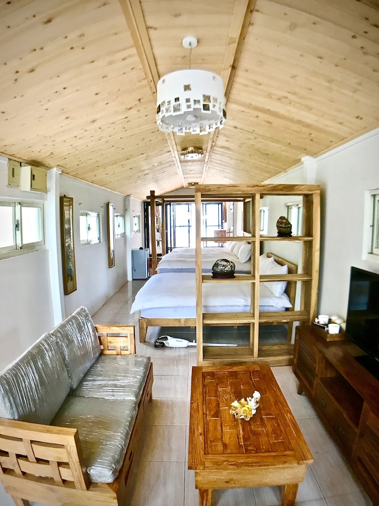 Family Cabin (101) photo 3