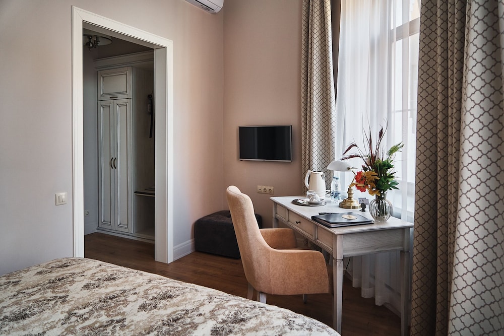 Standard Double Room photo 3
