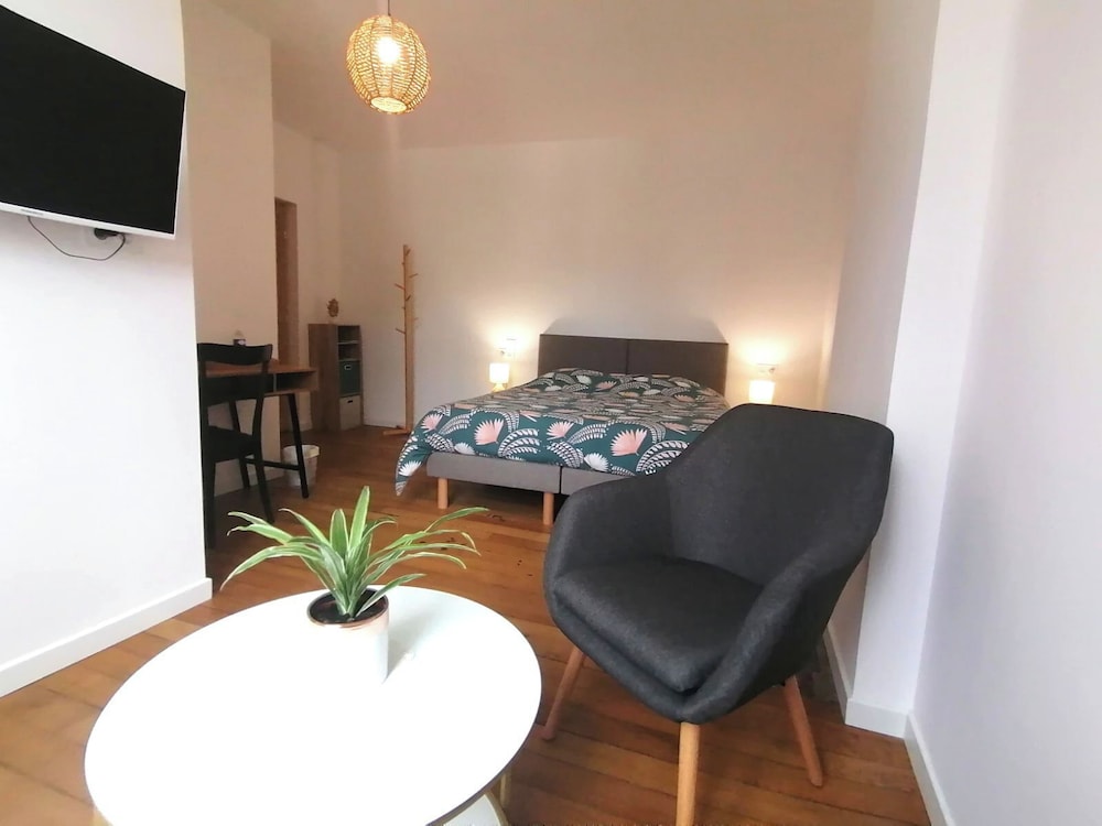 Double or Twin Room, City View photo 1