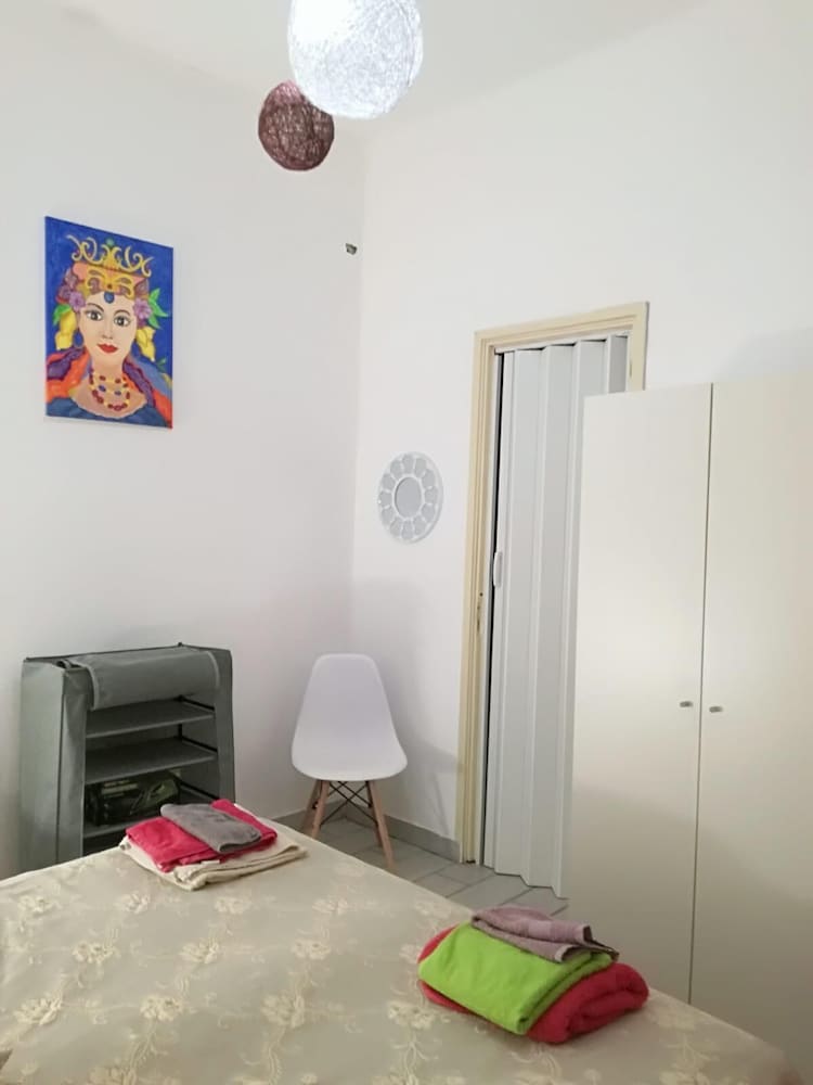 Business Condo, Kitchenette, City View photo 3
