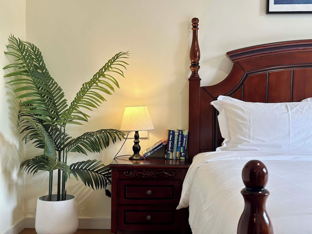 Senior Double Room, Balcony, Pool View