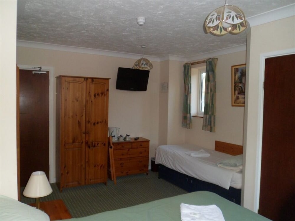 Suite, Ensuite photo 3