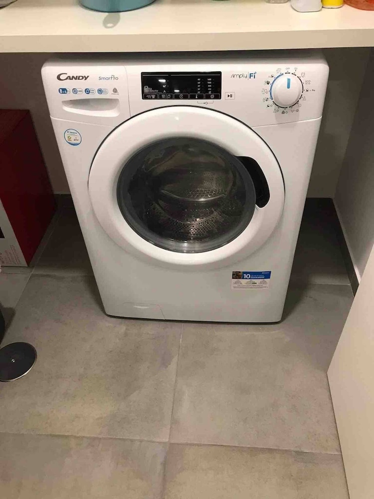 Flat Spacious and Tidy - Close Stadium + Wifi+ac, Foto 4