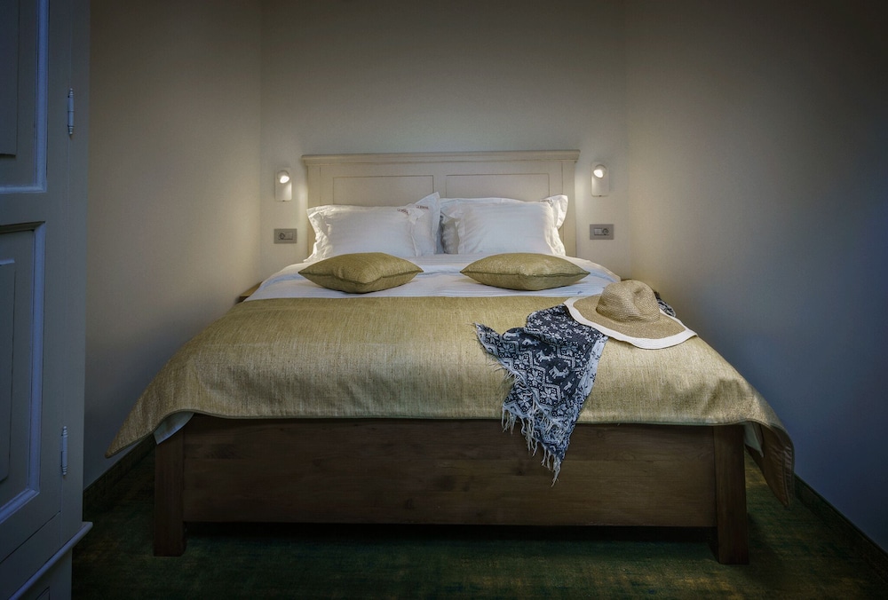 Standard Duplex - Photo 1
