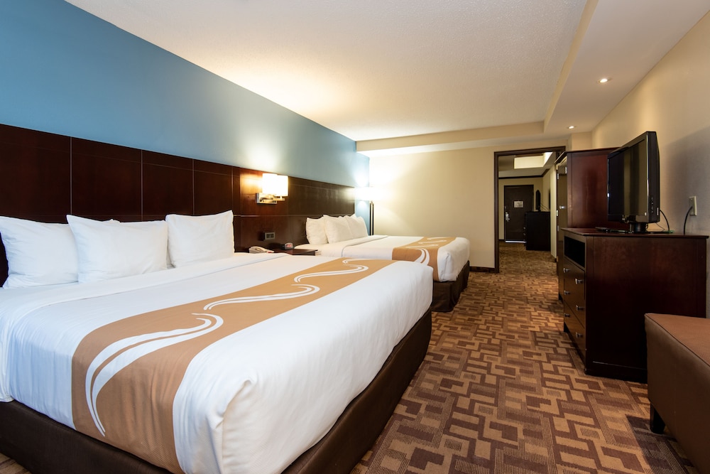 Suite, Multiple Beds, Accessible, Non Smoking photo 2