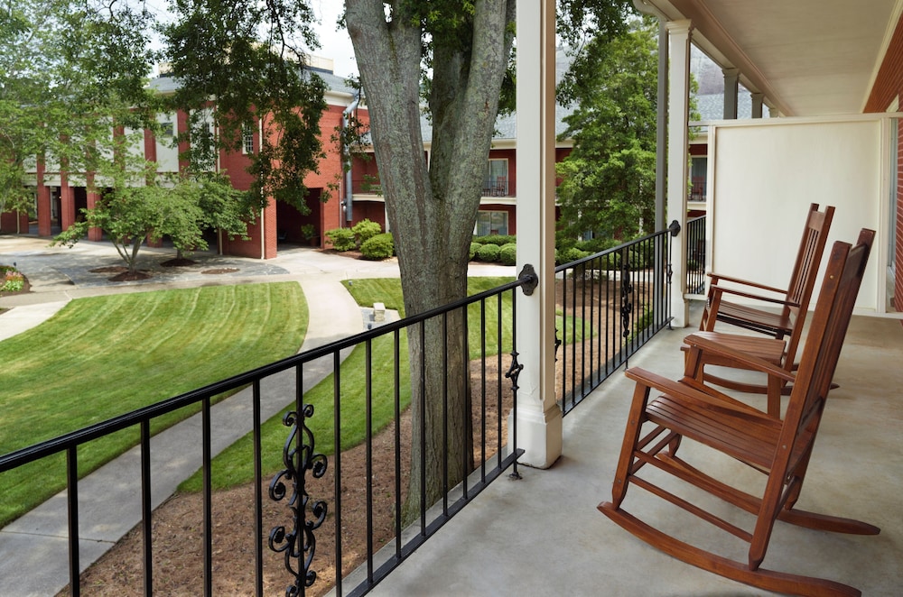 Room, 2 Double Beds, Accessible, Pool View (Two Double Beds Accessible Room) photo 2