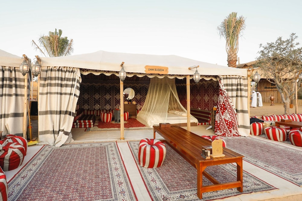 Signature Tent With Camp Activities photo 3