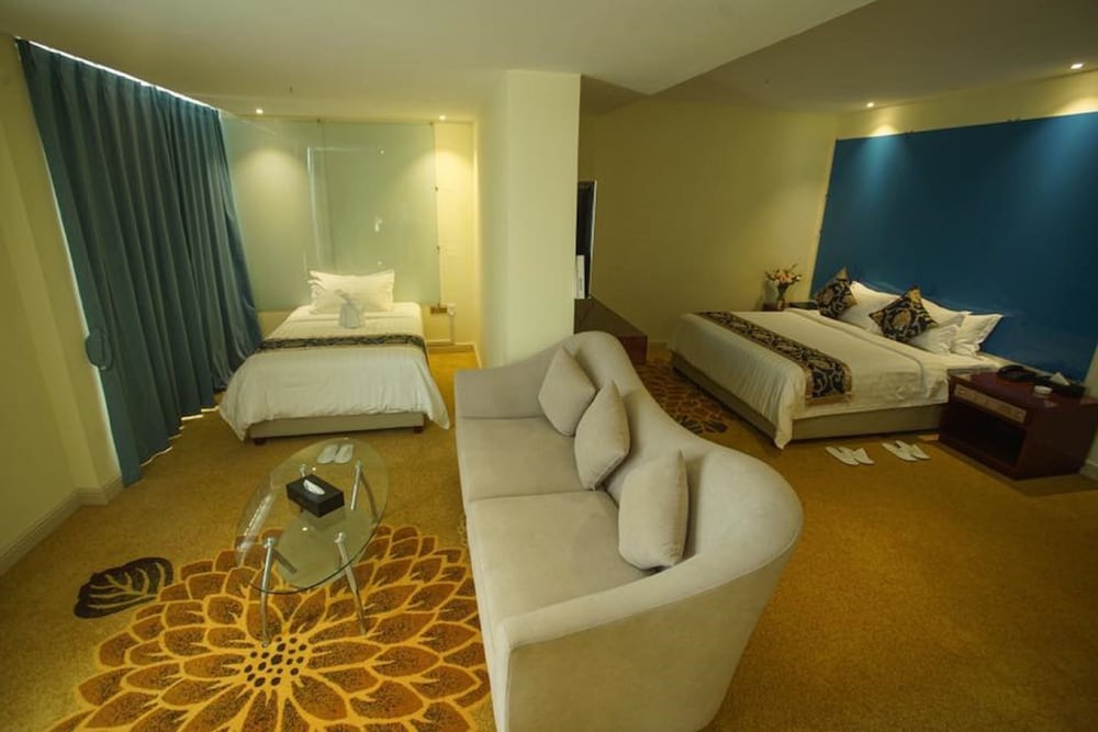 Executive Triple Room photo 1