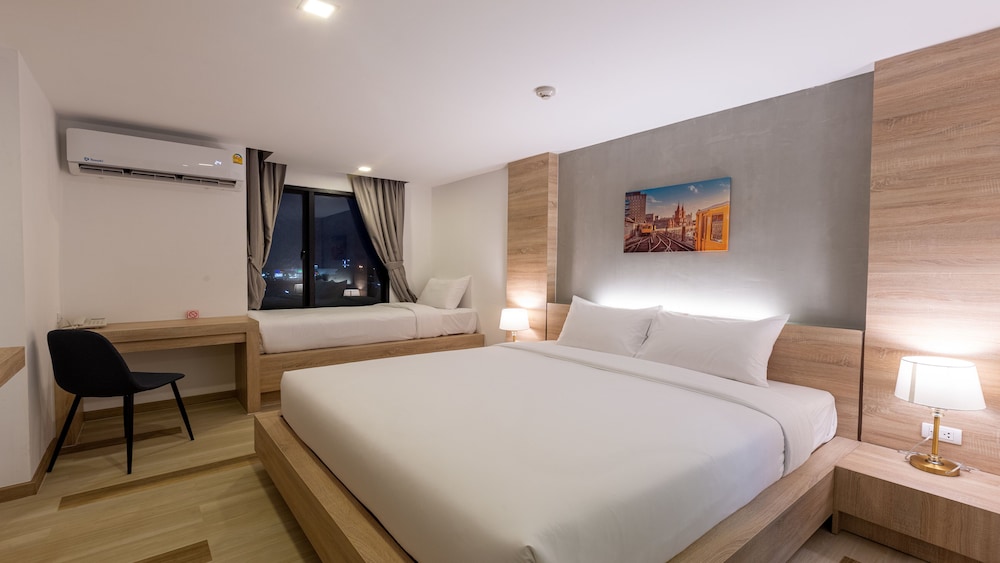 Deluxe Triple Room - Photo 1