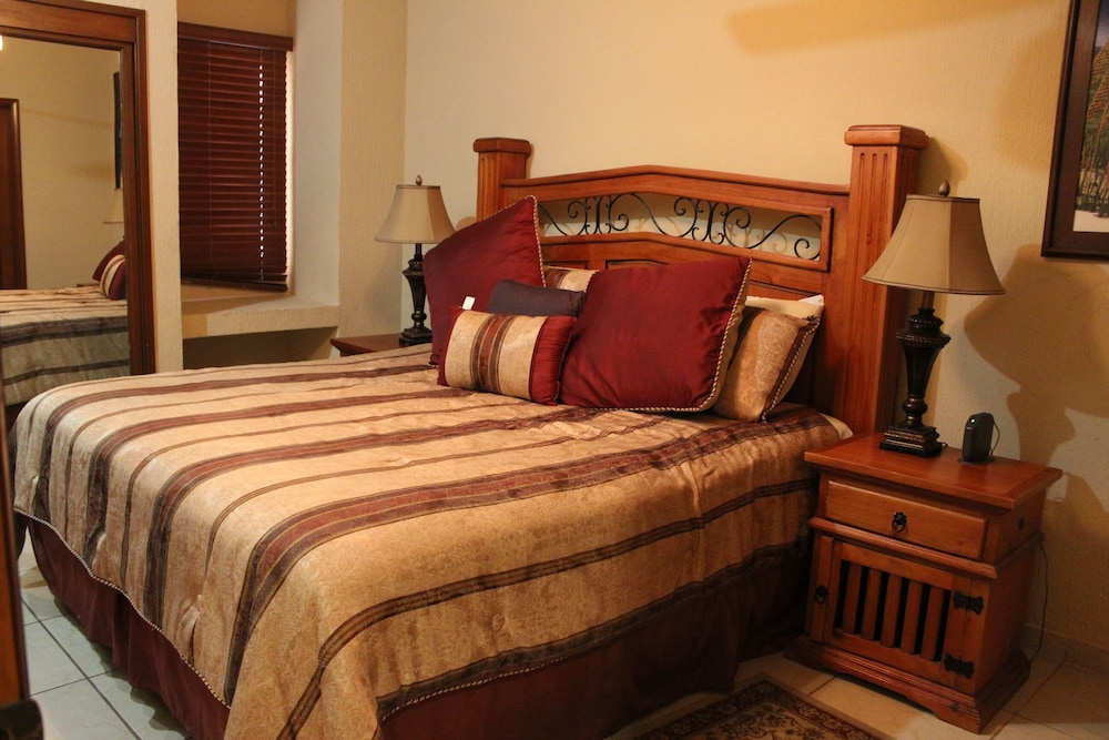 Condo, 1 Bedroom, Sea View, Ground Floor