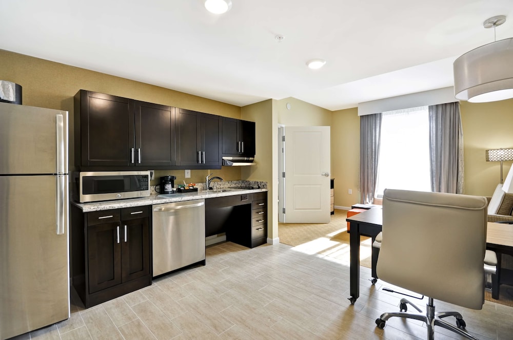 Studio, 1 King Bed, Accessible, Bathtub