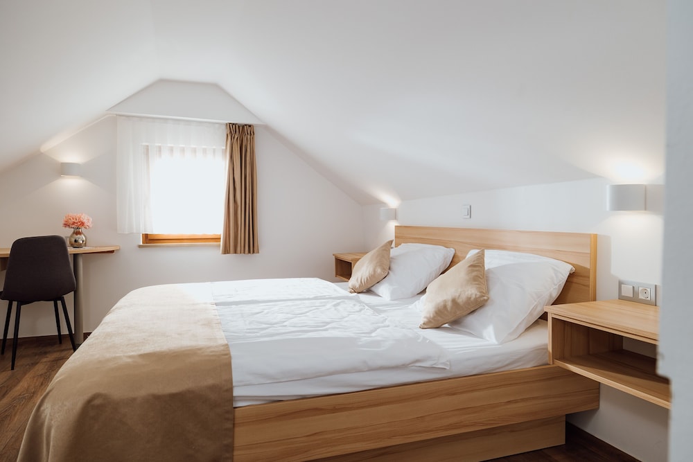 Standard Room photo 1