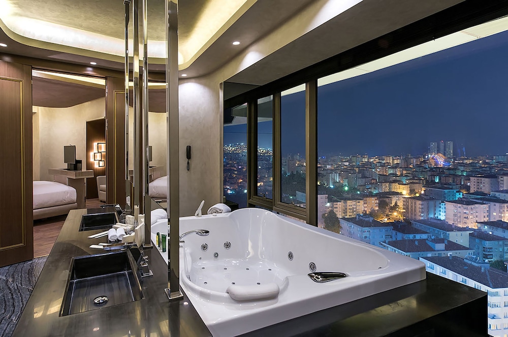 Presidential Suite