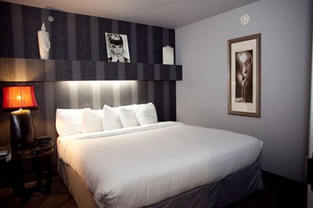 Two Bedroom Suite (Waterpark and Fun Center is closed every Monday and Tuesday) photo 2