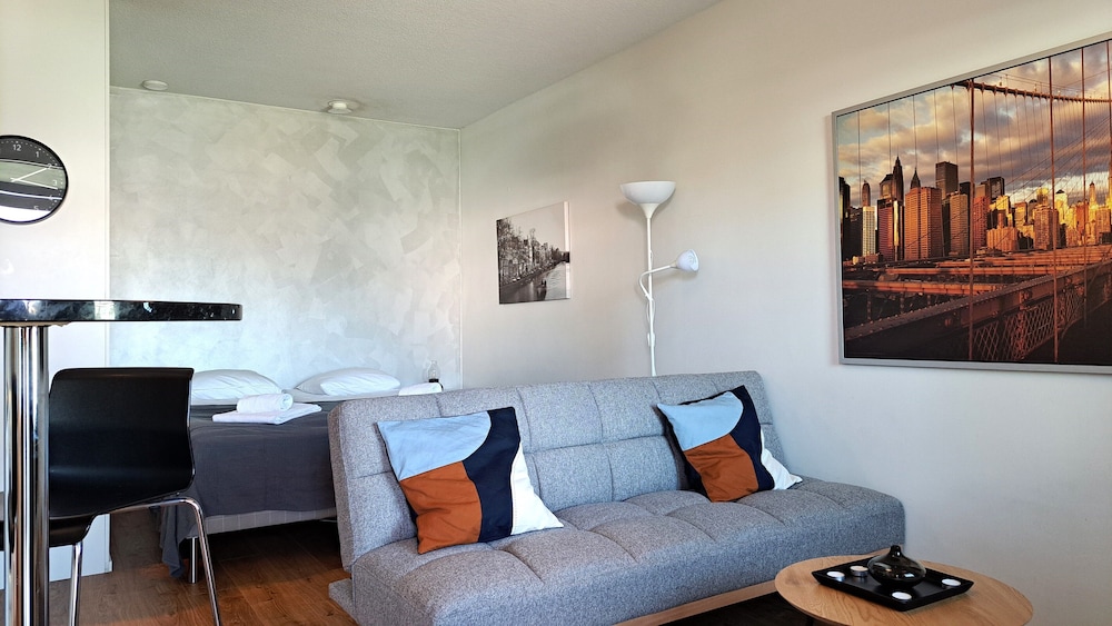 Studio, Sauna (City Center Area) photo 3